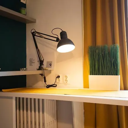 Victoria Avenue Apartment