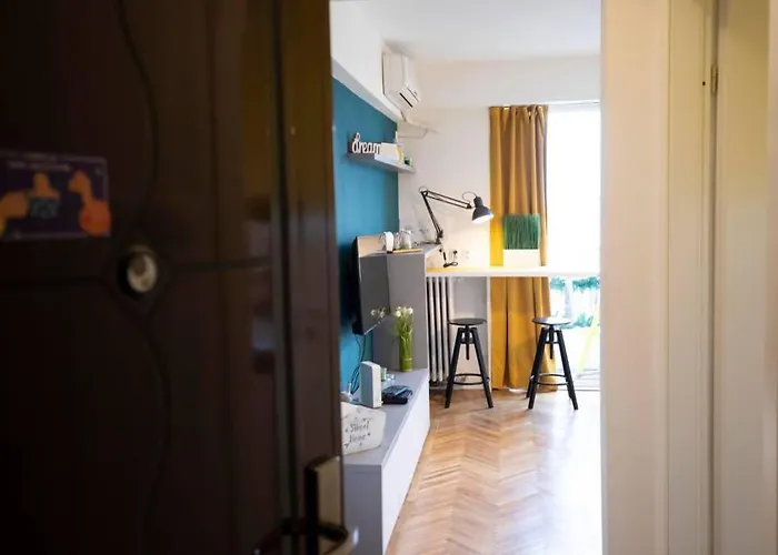 Victoria Avenue * Bukurešť